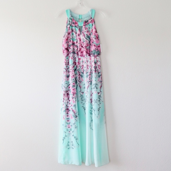 Rabbit Rabbit Rabbit Dresses & Skirts - Floral Sleeveless Flowy Dress Petite Size